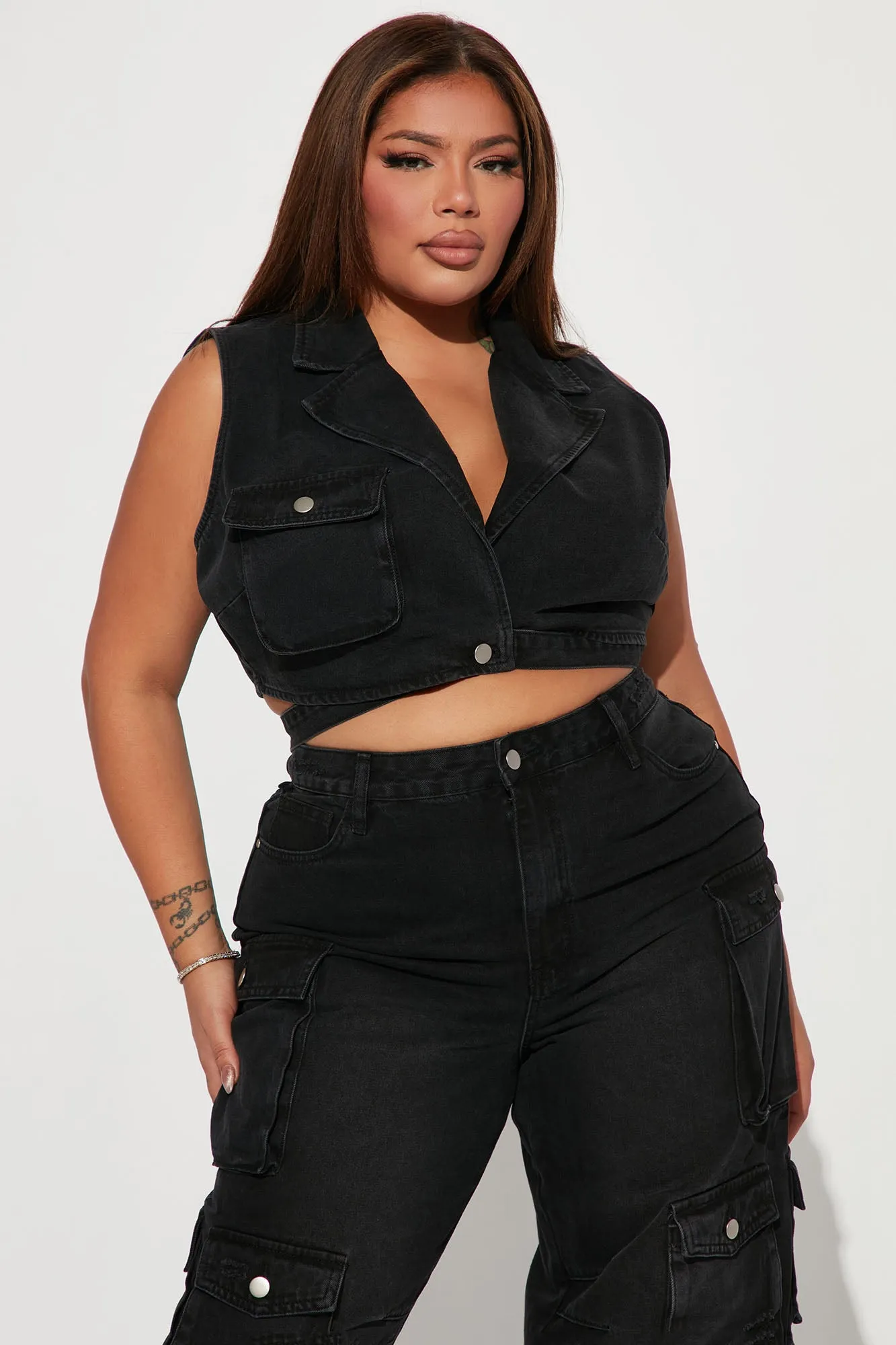 Billie Cargo Cropped Denim Vest - Black