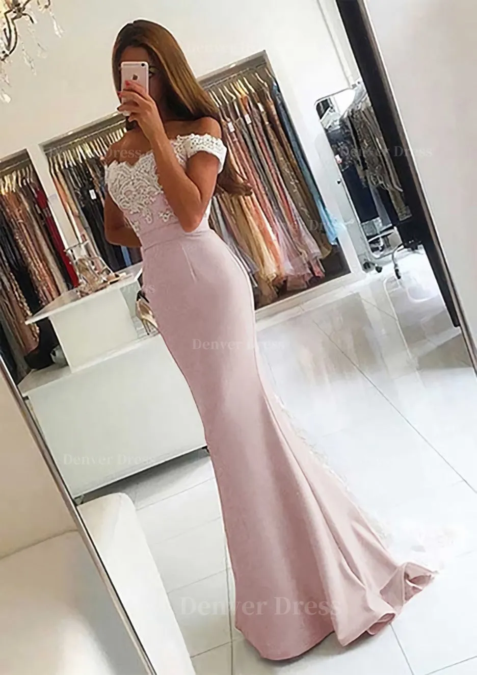 Elastic Satin Prom Dress Trumpet/Mermaid V-Neck Sweep Train With Lace