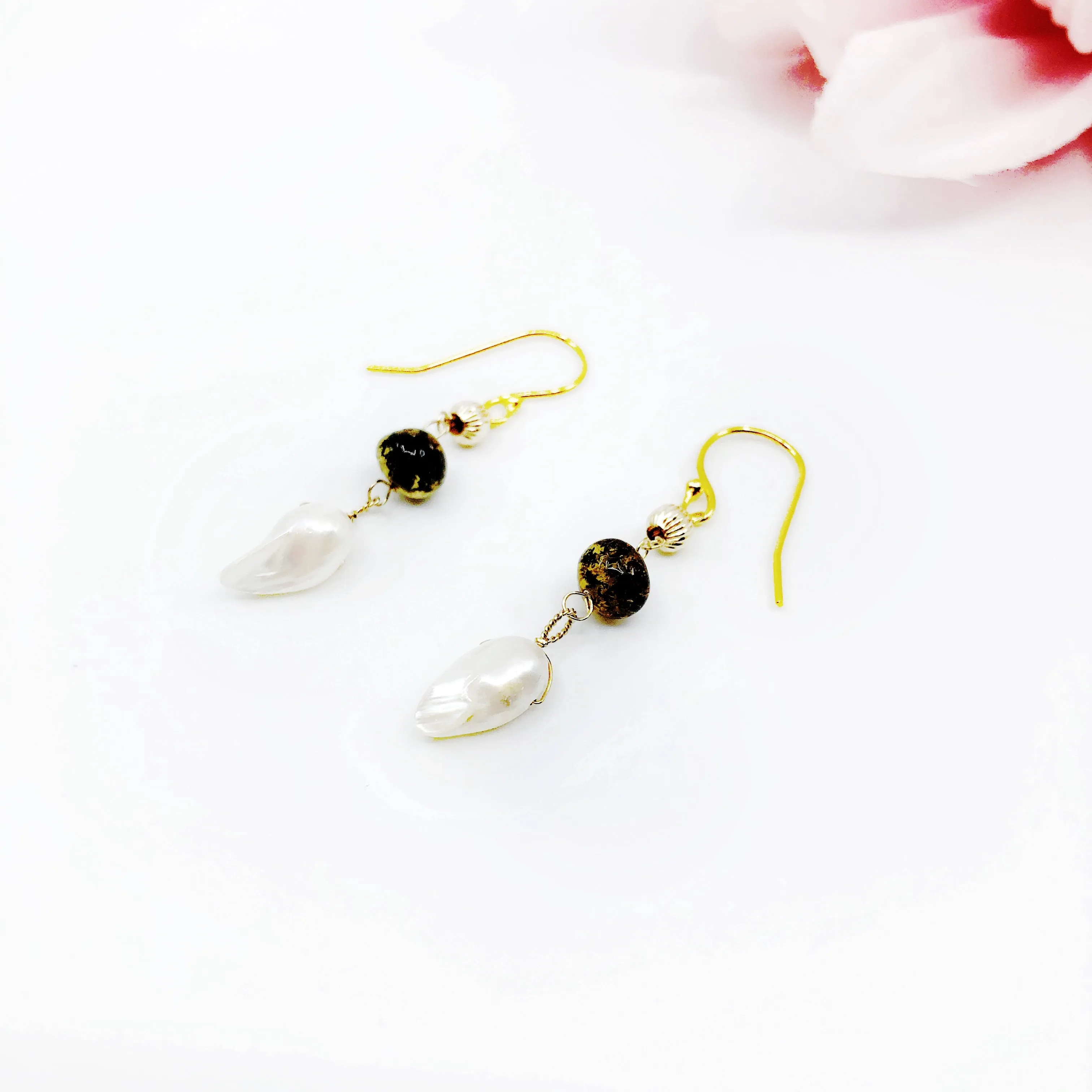 Forest Fairy Amber and Pearl Earrings