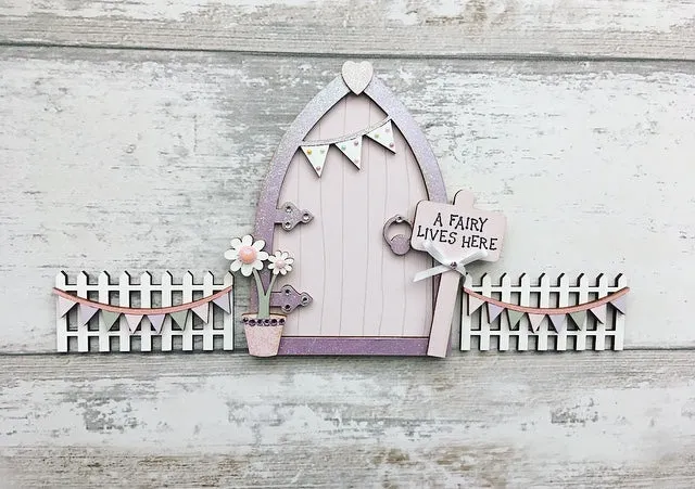 Lilac and Pink Bunting Fairy Door Set