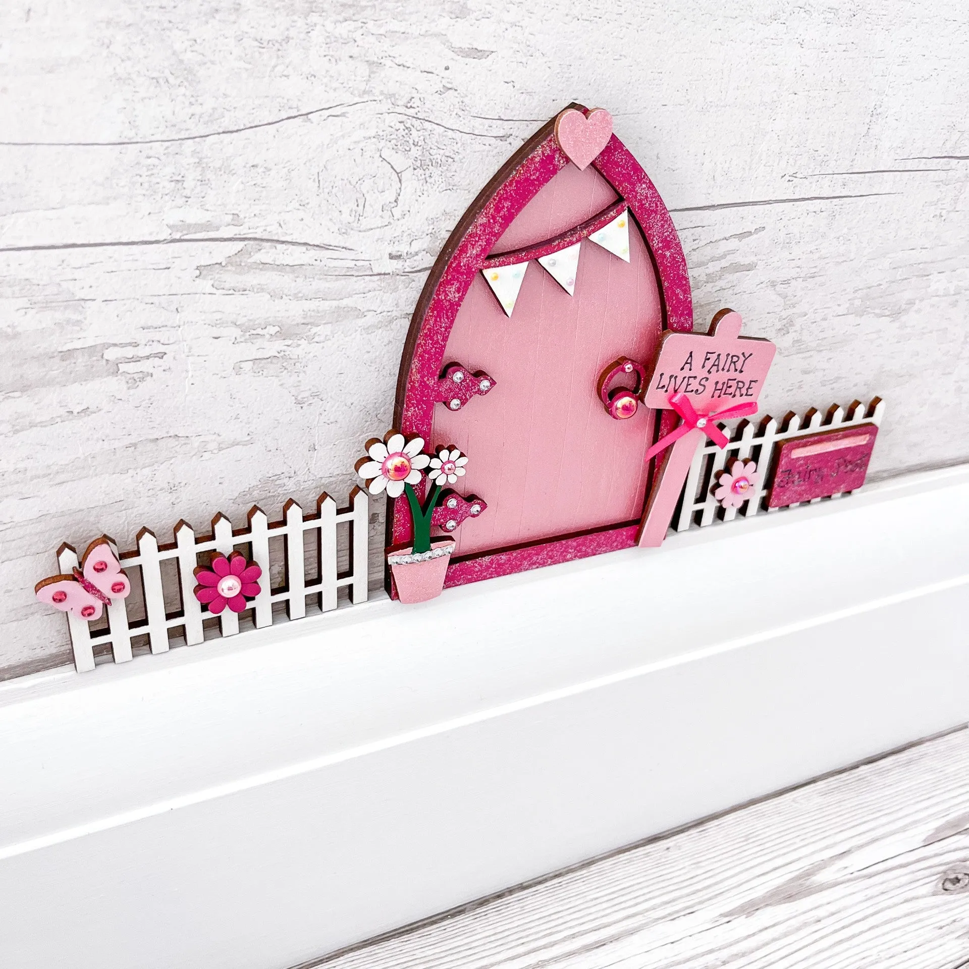 Pink Bunting Fairy Door with Fencing Set