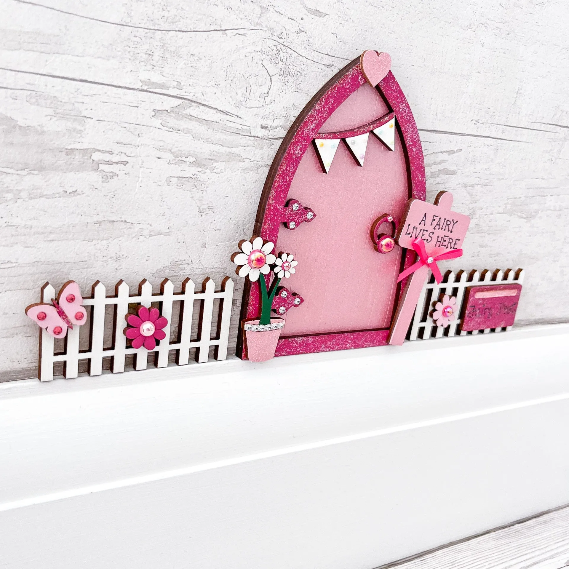 Pink Bunting Fairy Door with Fencing Set